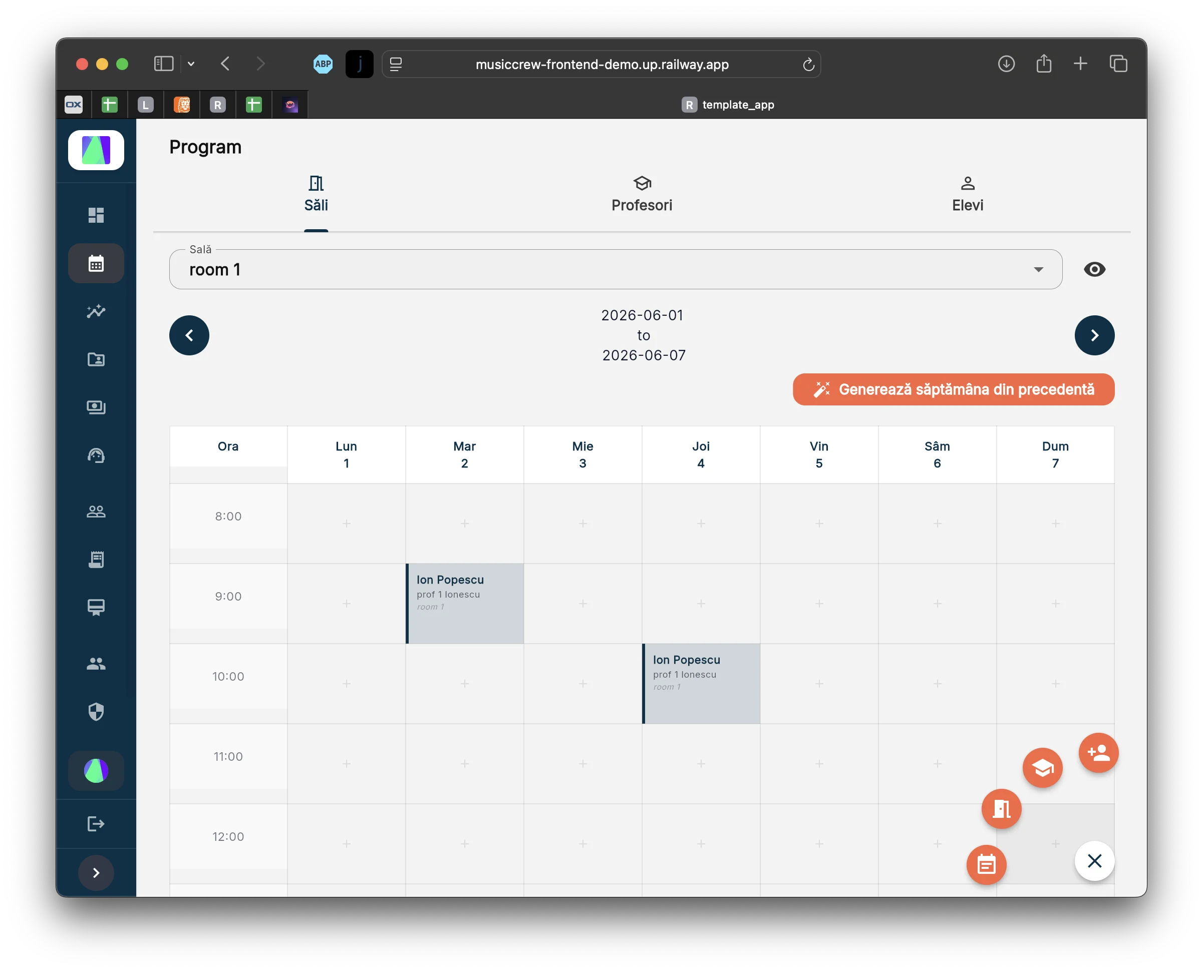 Weekly scheduler with rooms, teachers and lessons